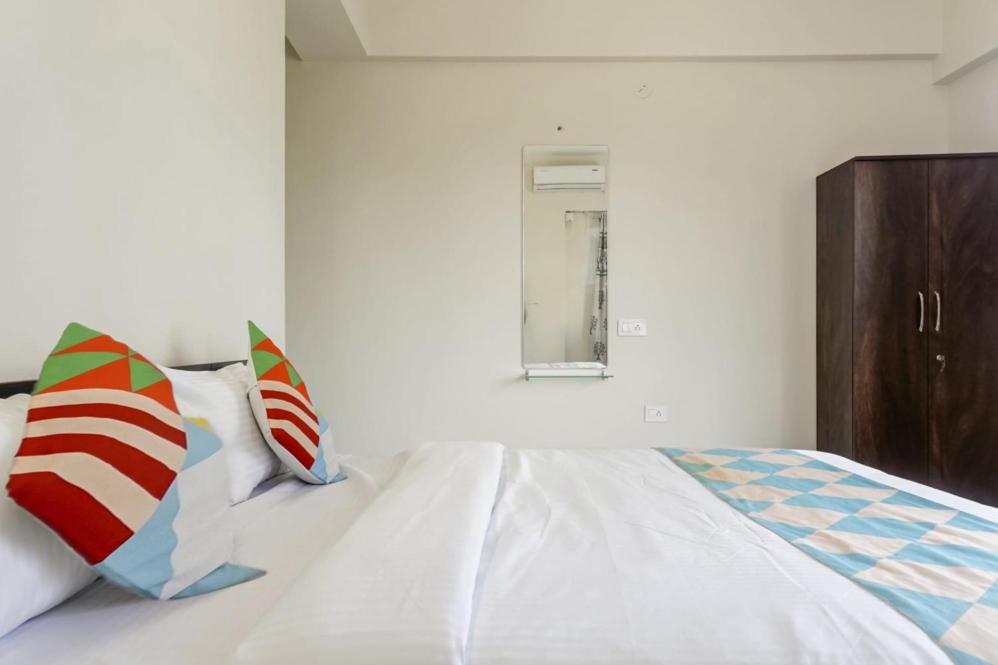 Hotel O Home Elegant Prime Ville Chinchvad Екстер'єр фото